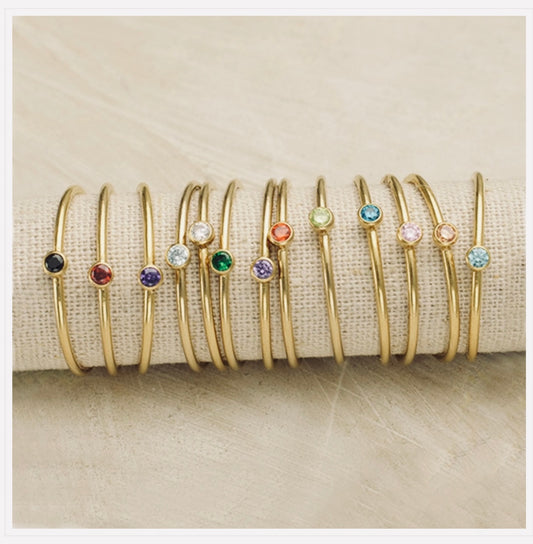 Gold Filled Modern Class Ring Set | Script Font | One Gemstone Ring