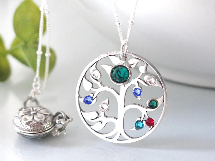 Sterling Silver Family Tree Necklace with Birthstones, Personalized Grandma Gift for Mother&#39;s Day, Gift for Grandma Necklace, Magnetic Clasp
